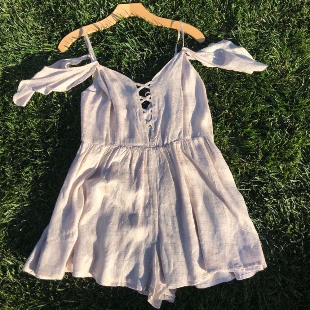NWT✨Lilac Off the shoulder Romper✨